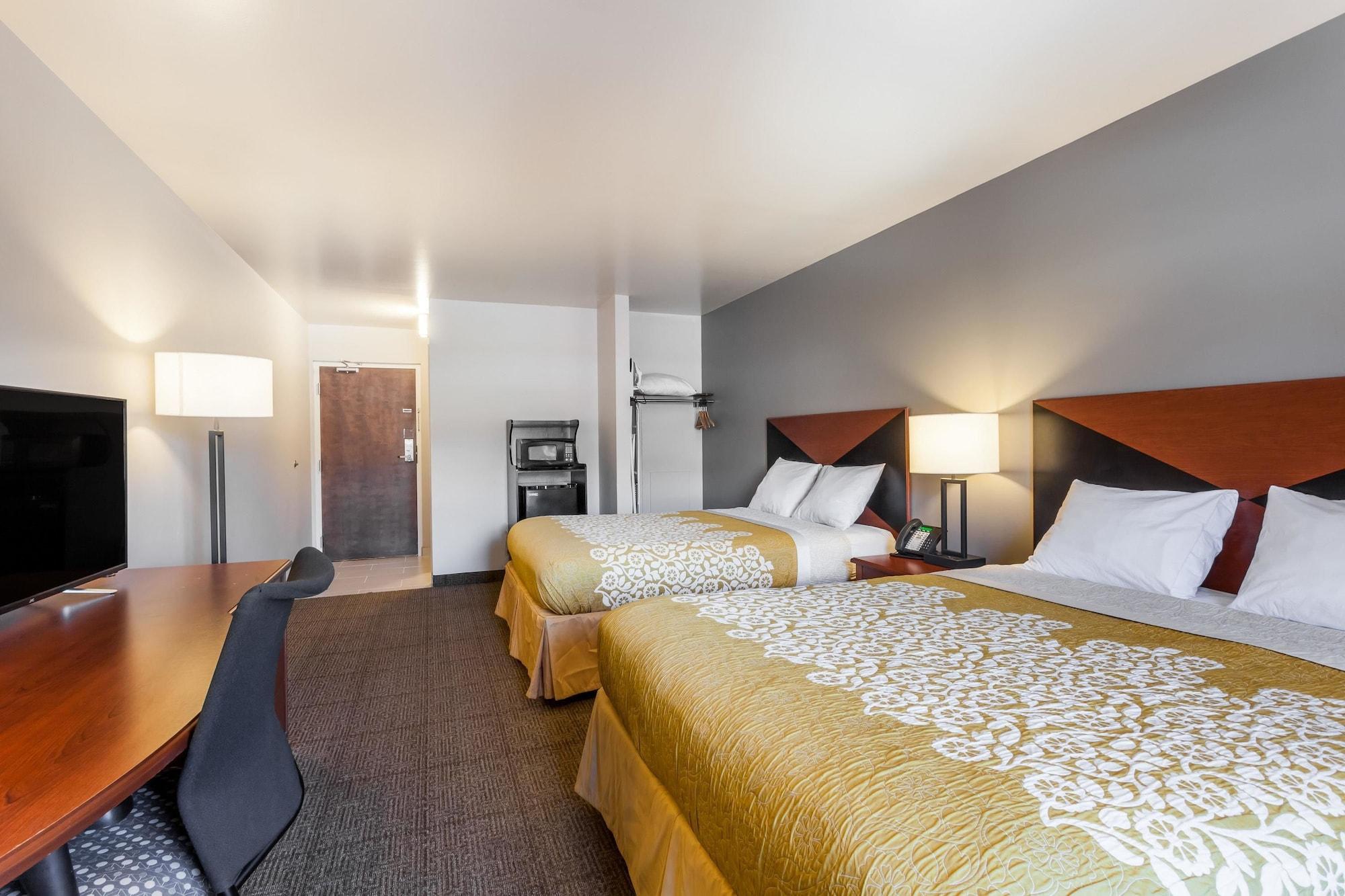 Days Inn & Suites By Wyndham Lancaster Amish Country Mountville Екстериор снимка